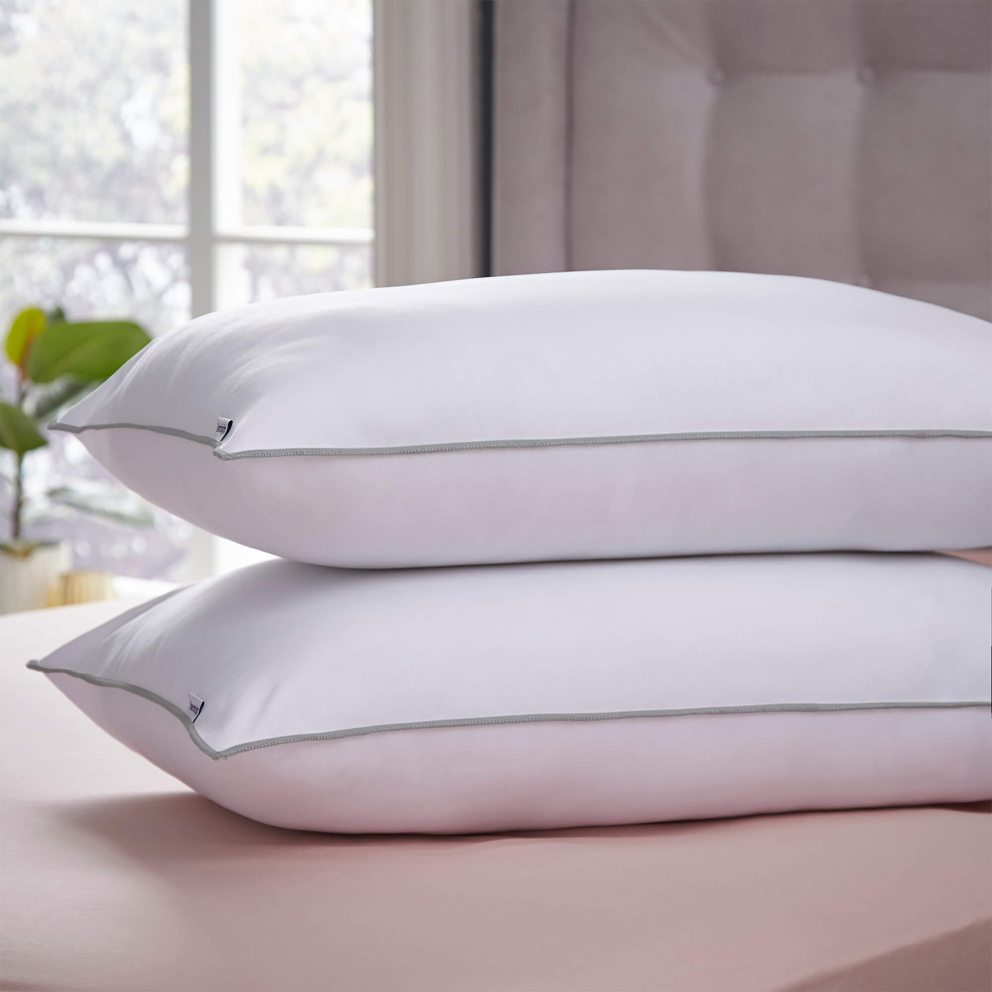 Silentnight Premium Ultrabounce Pillow Pair-image-523387GE