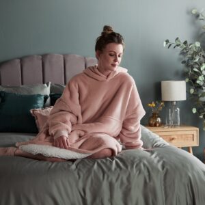 Silentnight Snugsie Oversized Hoodie - Blush, Charcoal and Navy