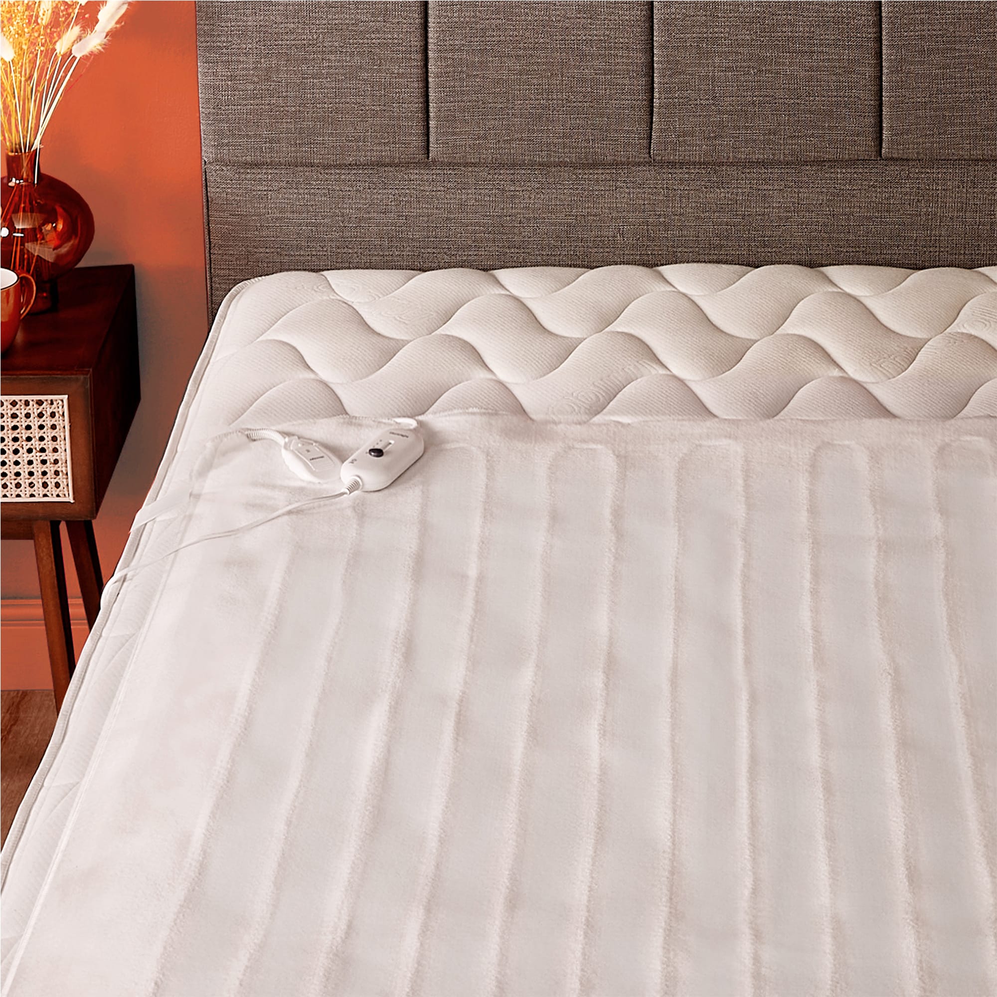 Snug Snuggle Up Perfect for Two Electric Blanket-image-564618GE