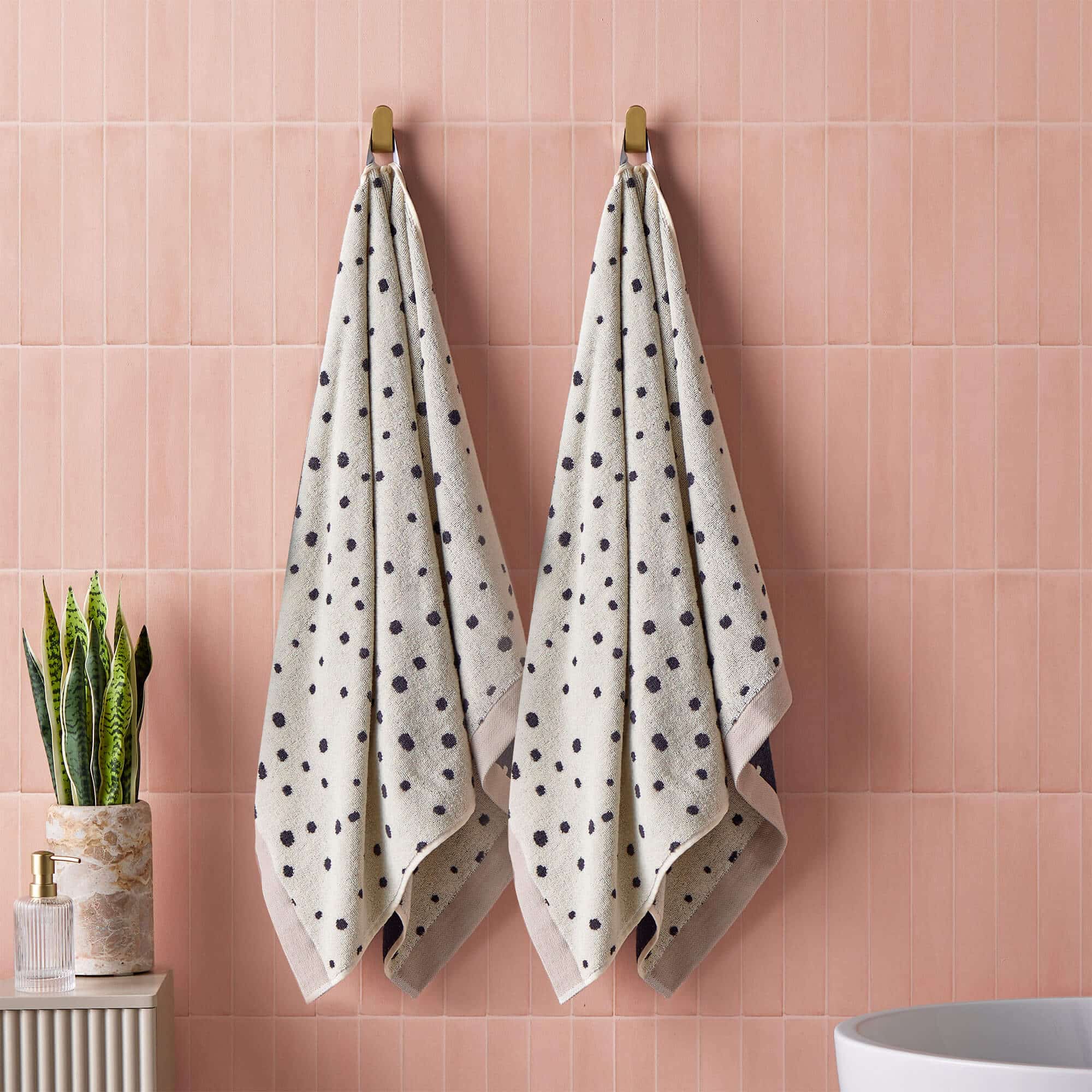 Cosmo Living Spotted Cotton Bath Towels 2 Pack-image-190011024