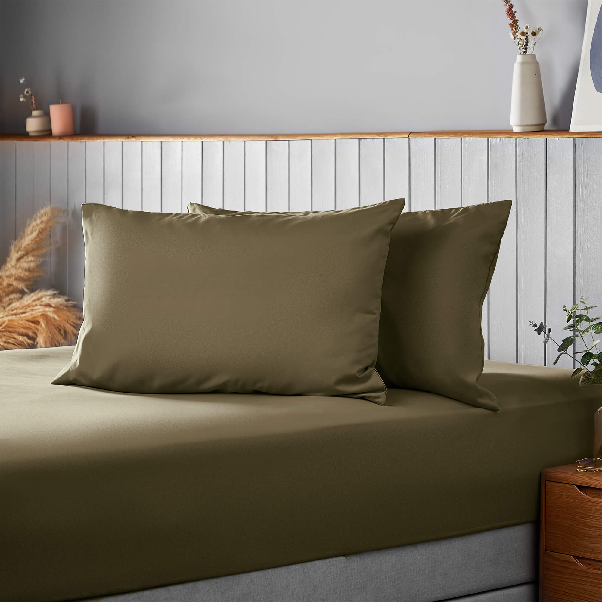 Silentnight Supersoft Olive Pillowcase Pair-image-592499GE
