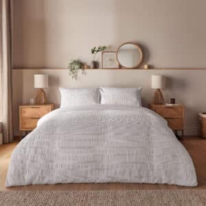 Silentnight Supersoft Seersucker Duvet Set - White
