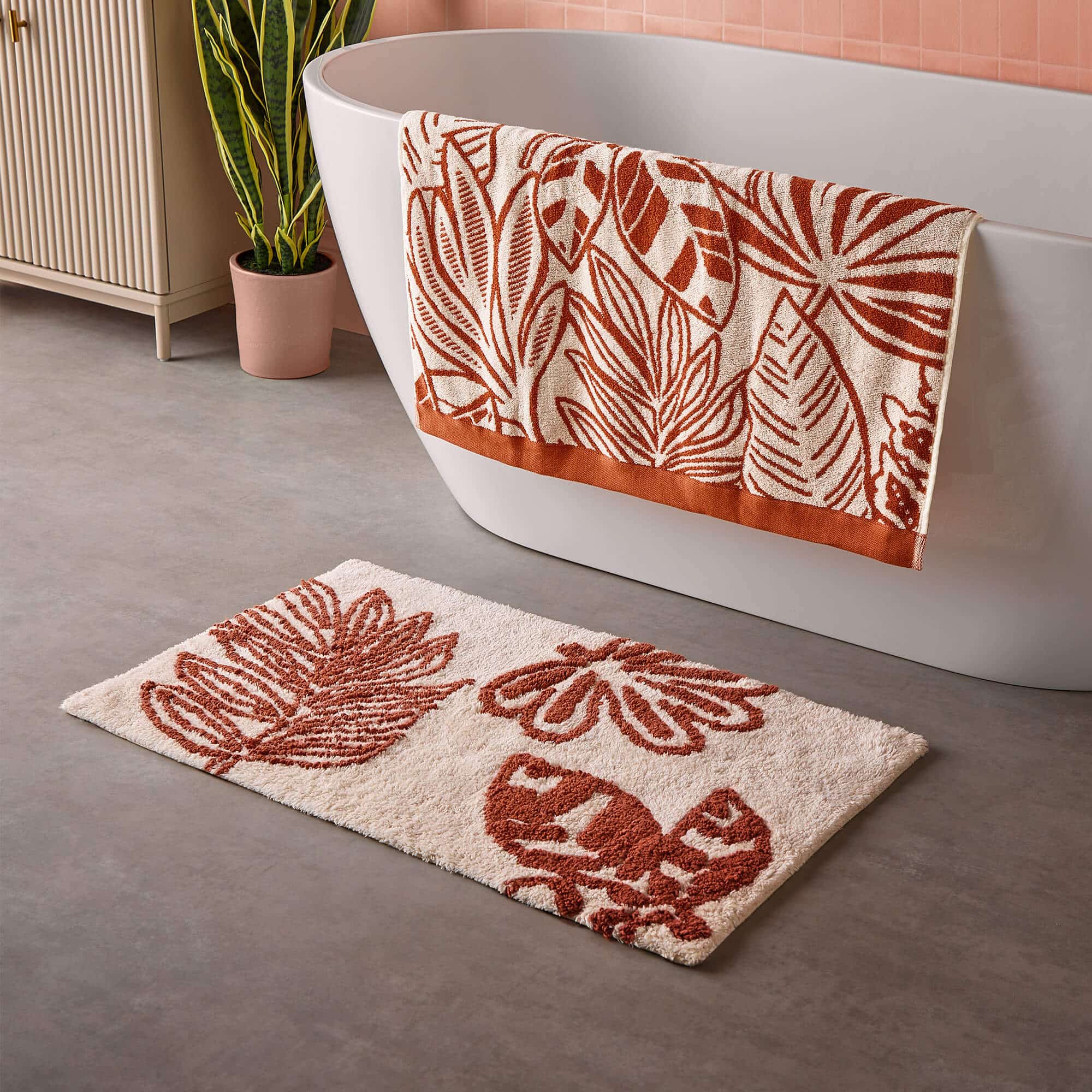 Cosmo Living Floral Bathmat-image-589246GE