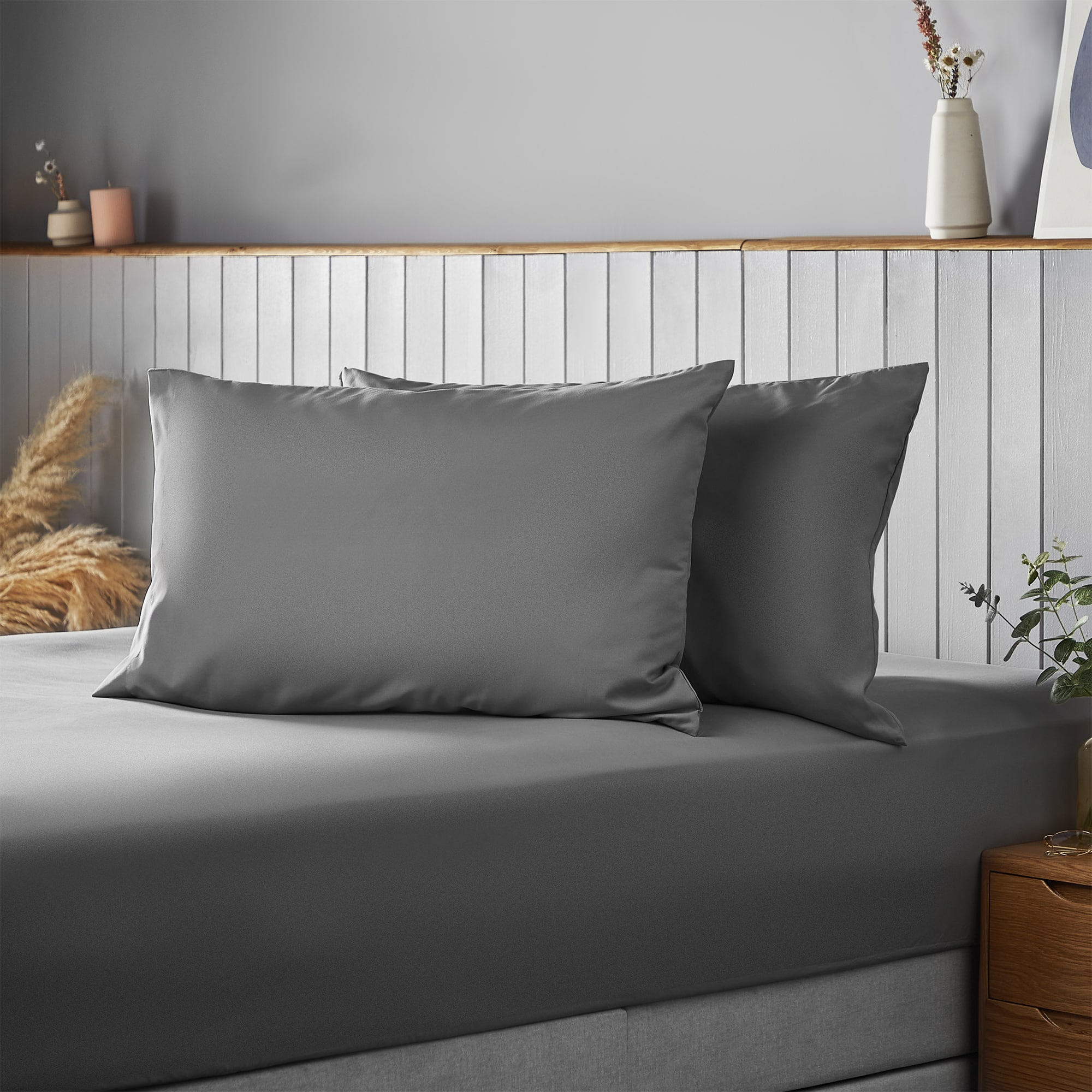 Silentnight Supersoft Charcoal Pillowcase Pair-image-541565GE