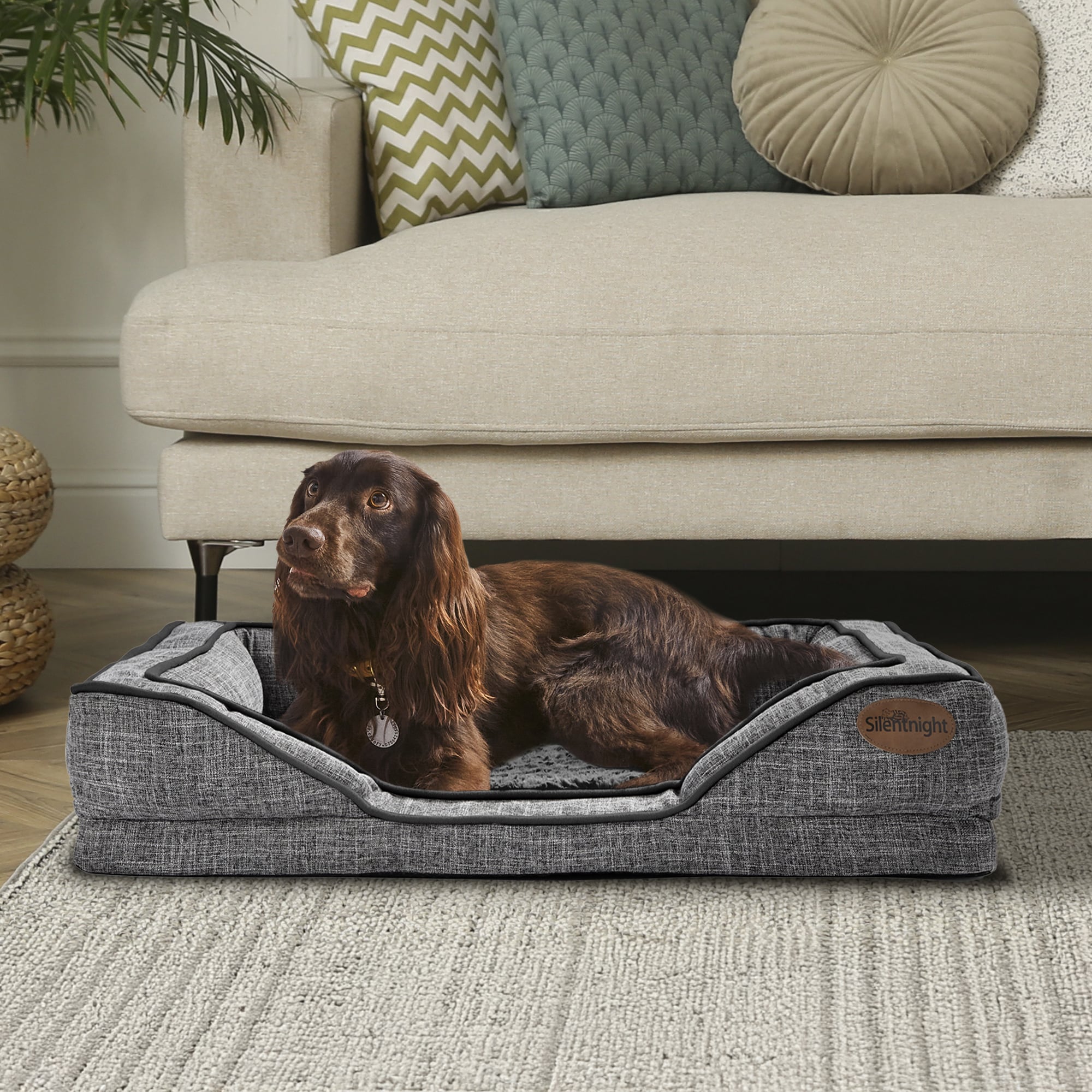 Silentnight Orthopaedic Pet Bed - Grey &amp; Black-image-581929GE