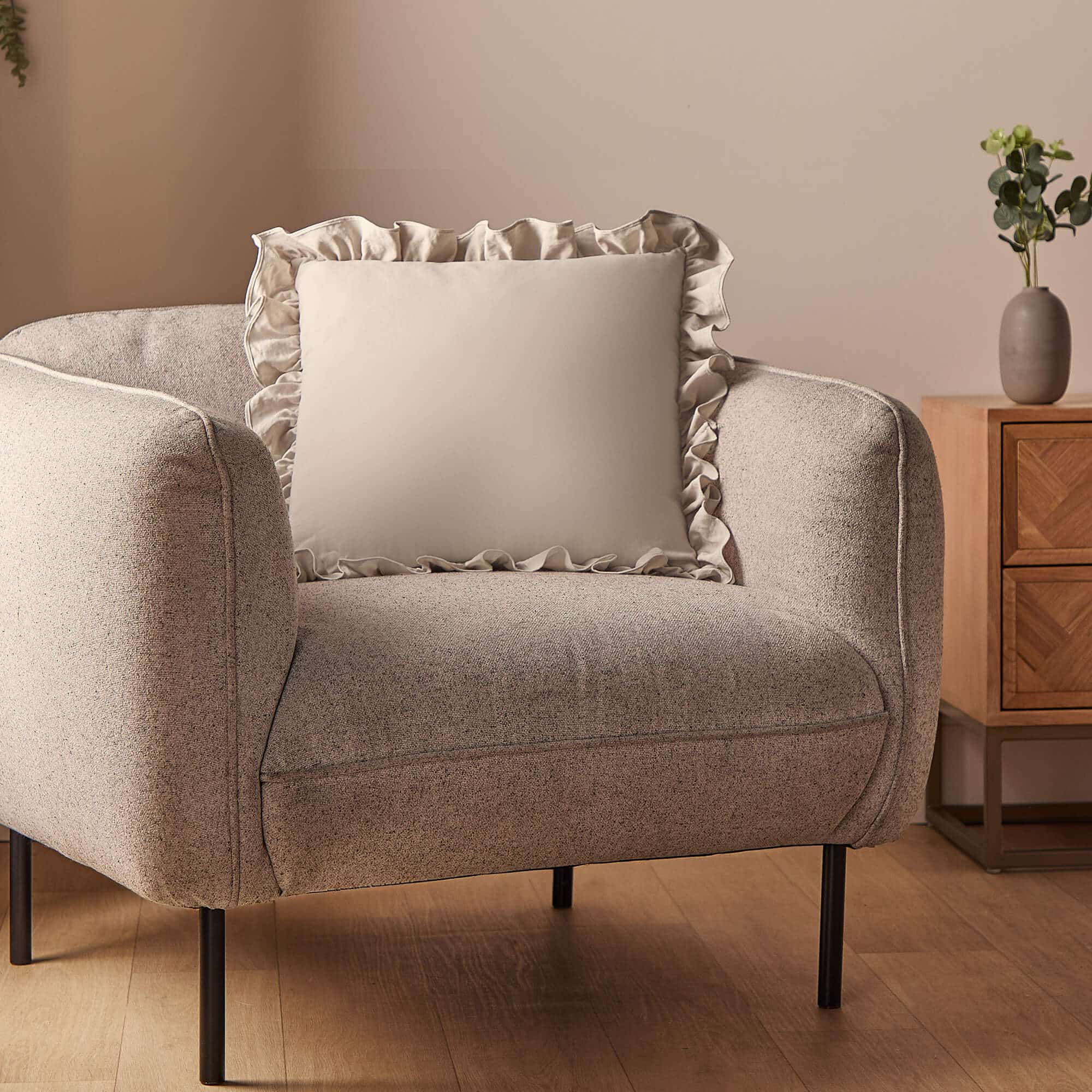 Silentnight Supersoft Ruffle Cushion - Natural-image-593090GE