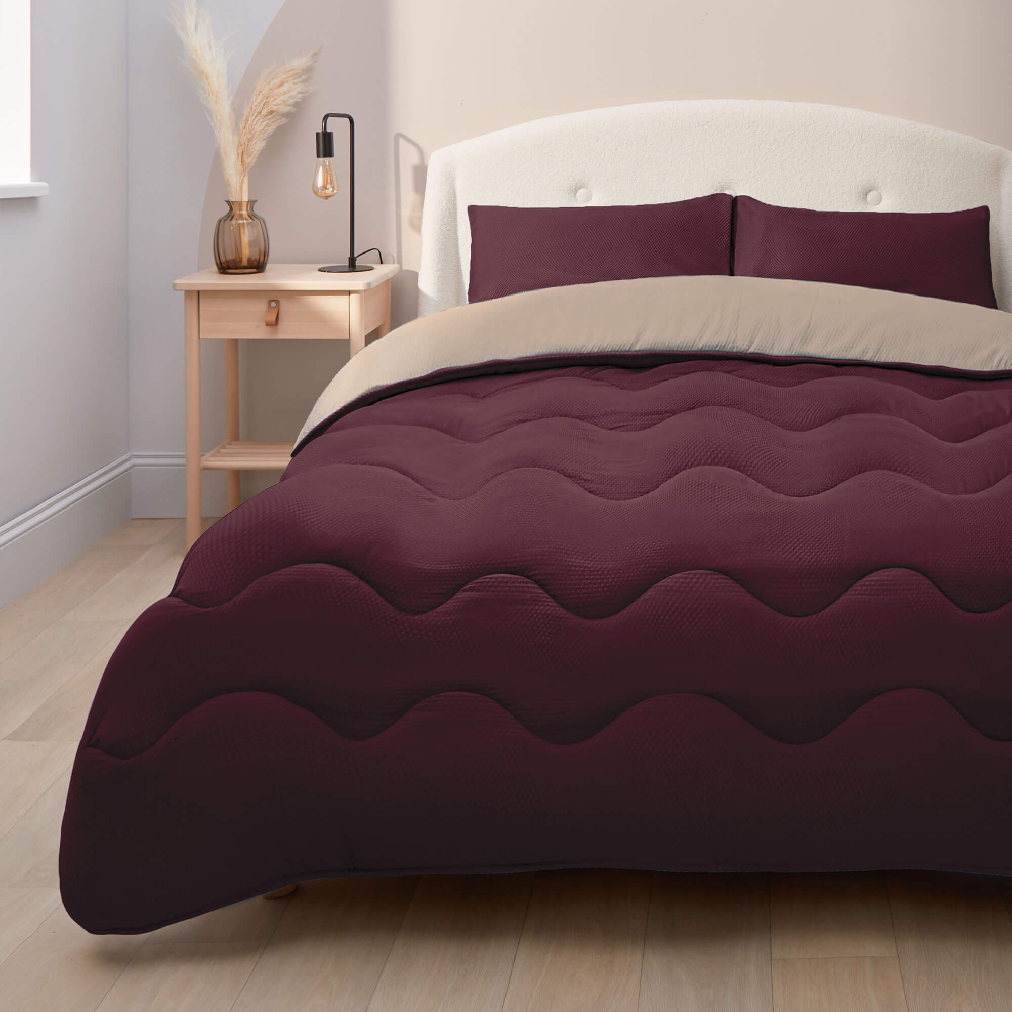 Silentnight | Coverless Duvet &amp; Pillowcase Set, Seersucker - Berry/Natural-image-601467GE