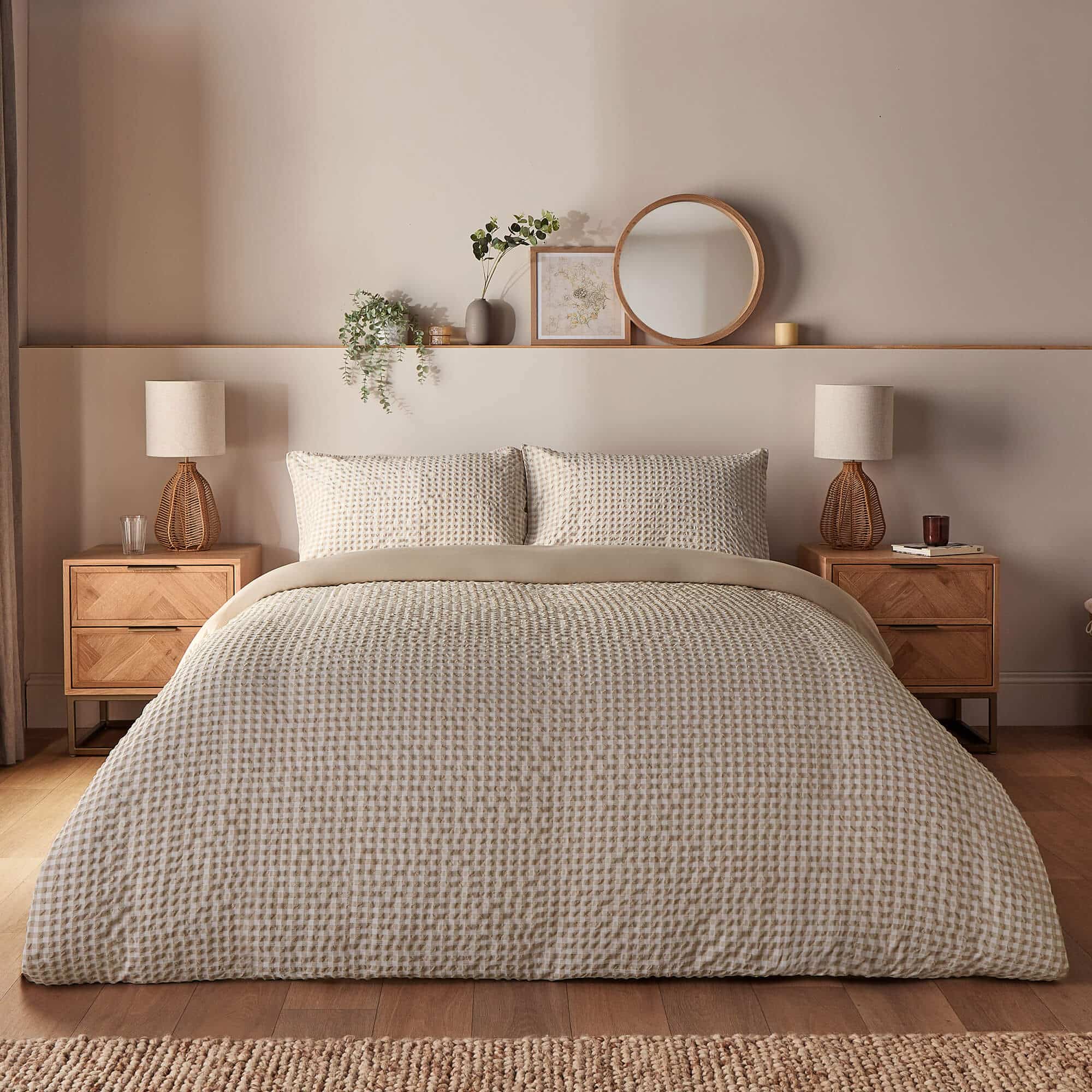 Silentnight Supersoft Duvet Set, Gingham - Natural-image-592604GE