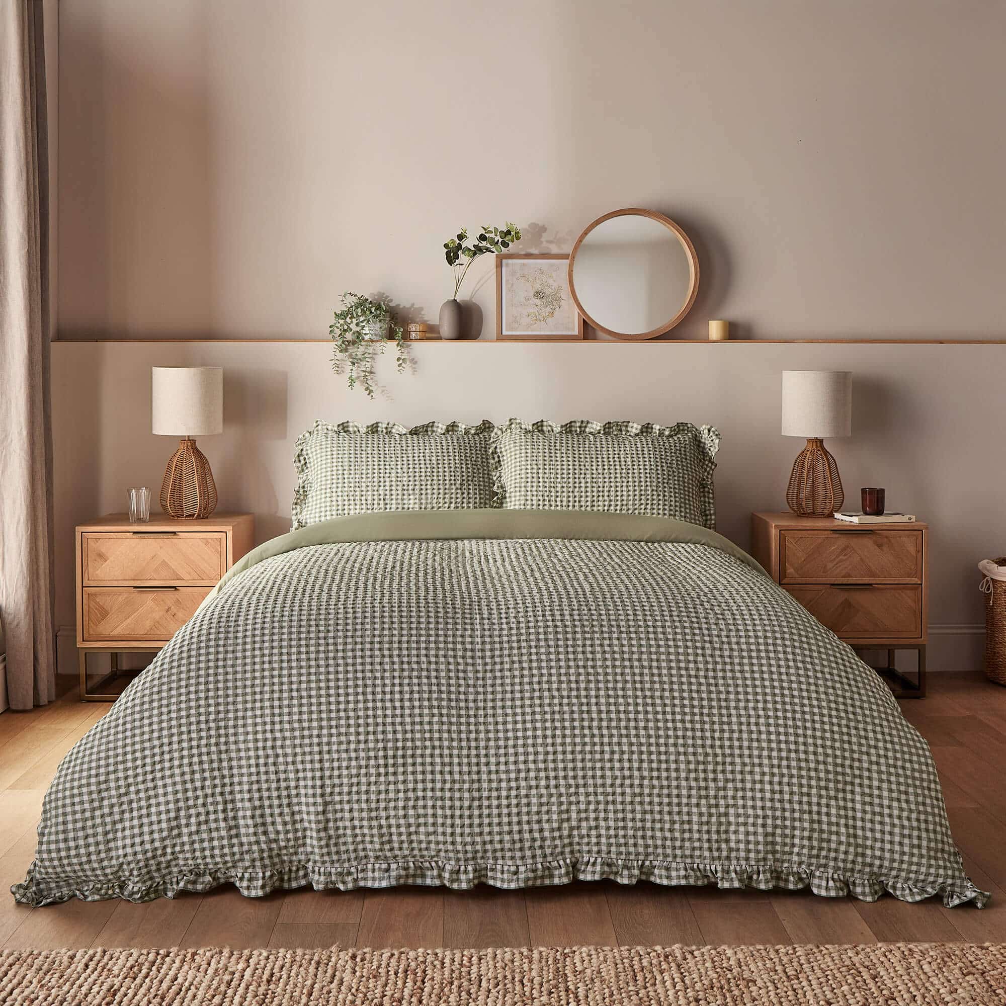 Silentnight Supersoft Duvet Set, Gingham Ruffle - Sage-image-592635GE