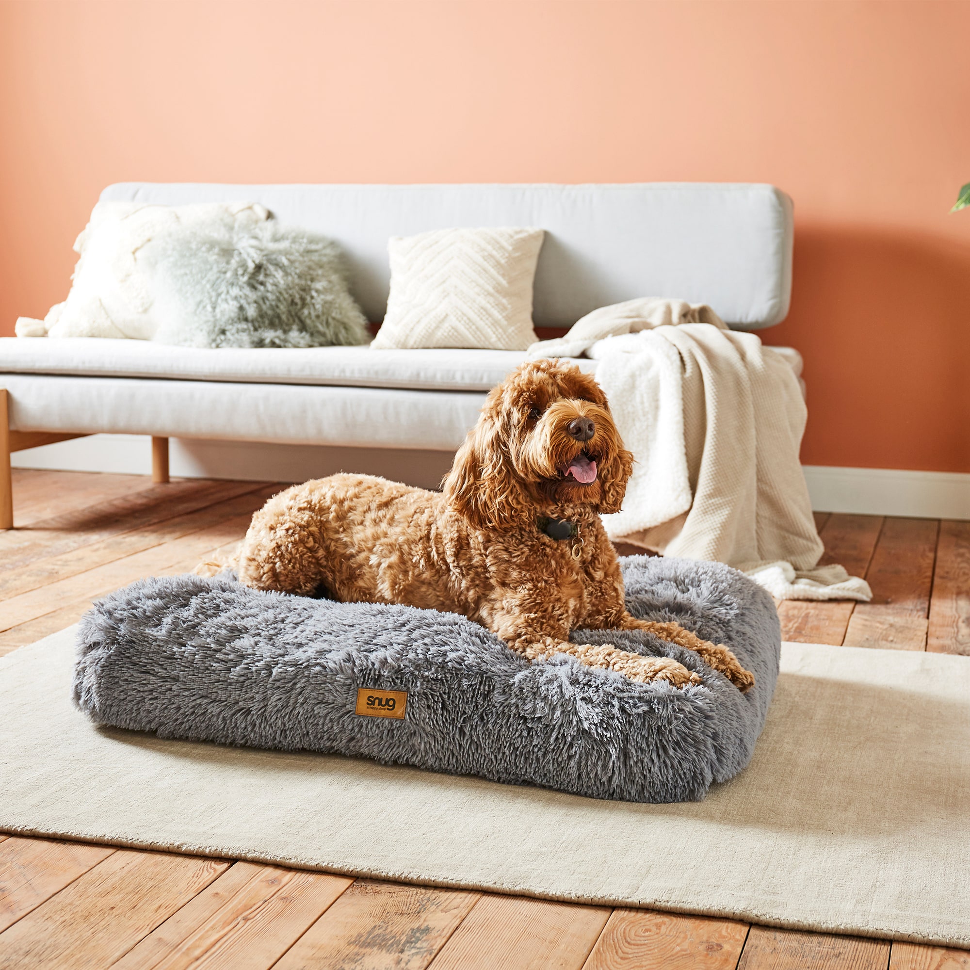 Snug Super Fluffy Pet Bed-image-250008
