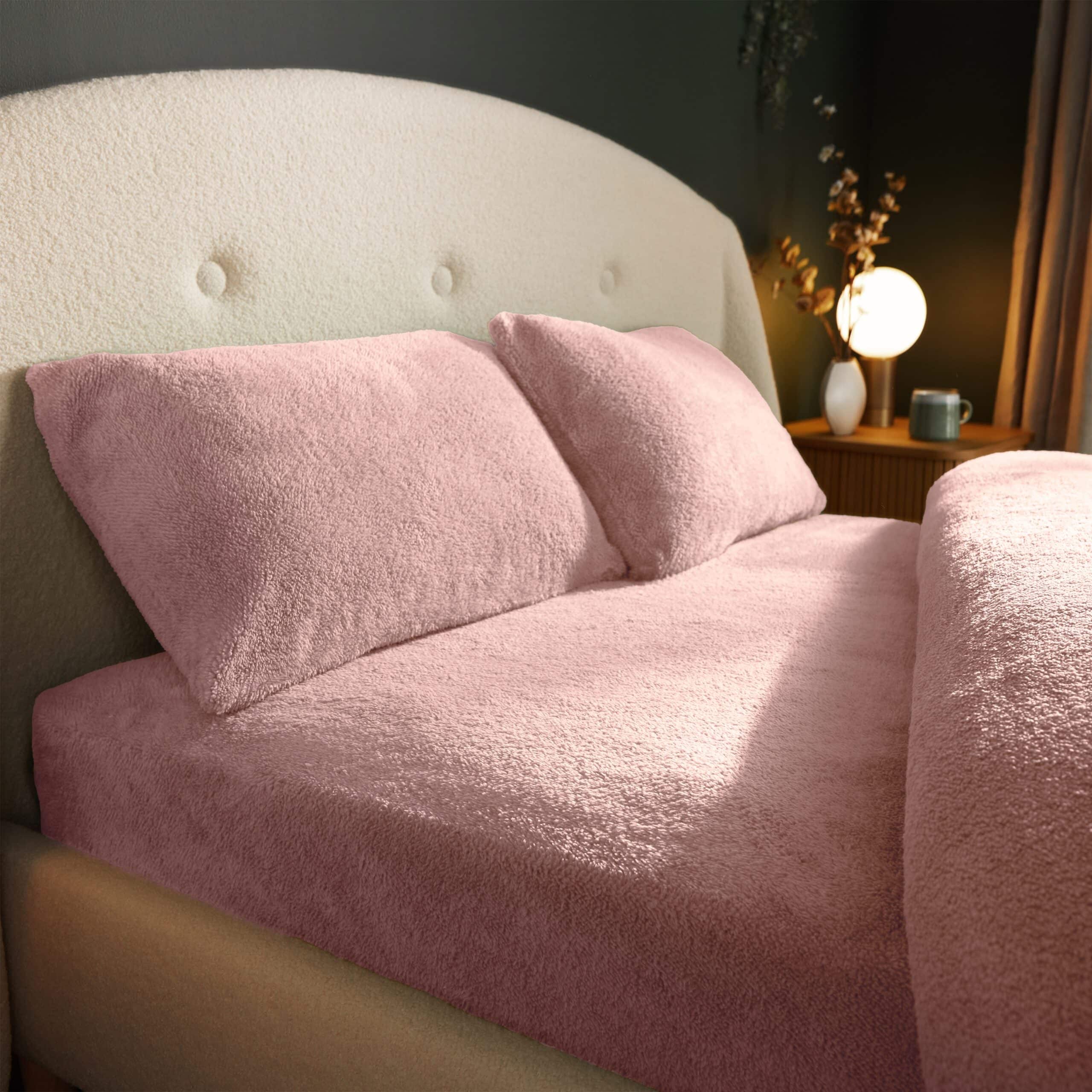 Silentnight Teddy Fleece Fitted Sheet - Blush-image-495134GE