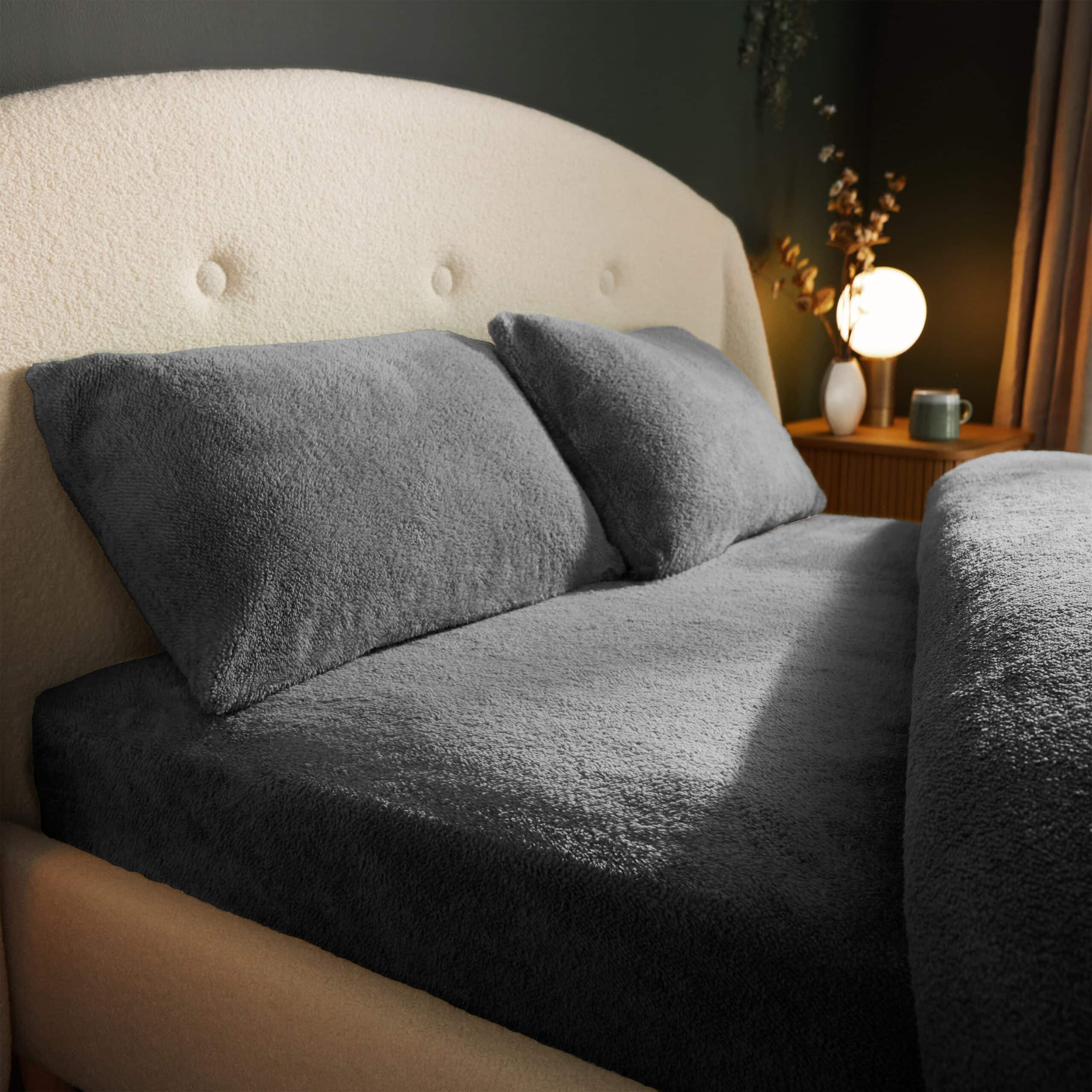 Silentnight Teddy Fleece Fitted Sheet - Charcoal-image-545082GE