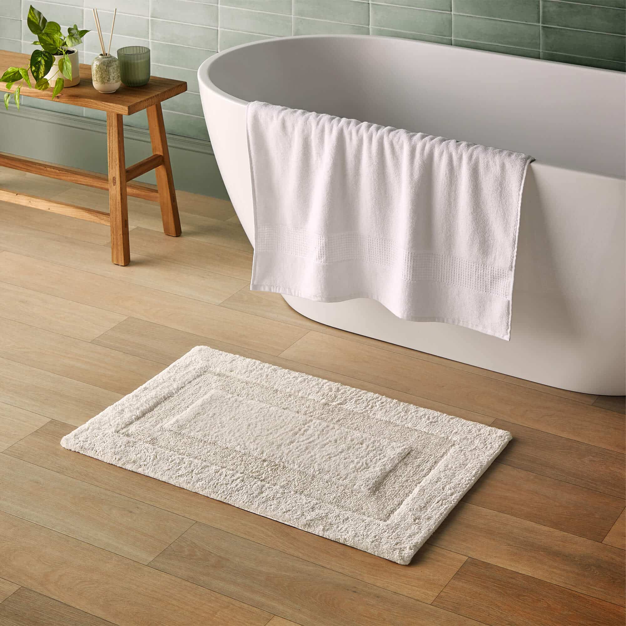 Silentnight Supersoft Bathmat - White-image-589475GE