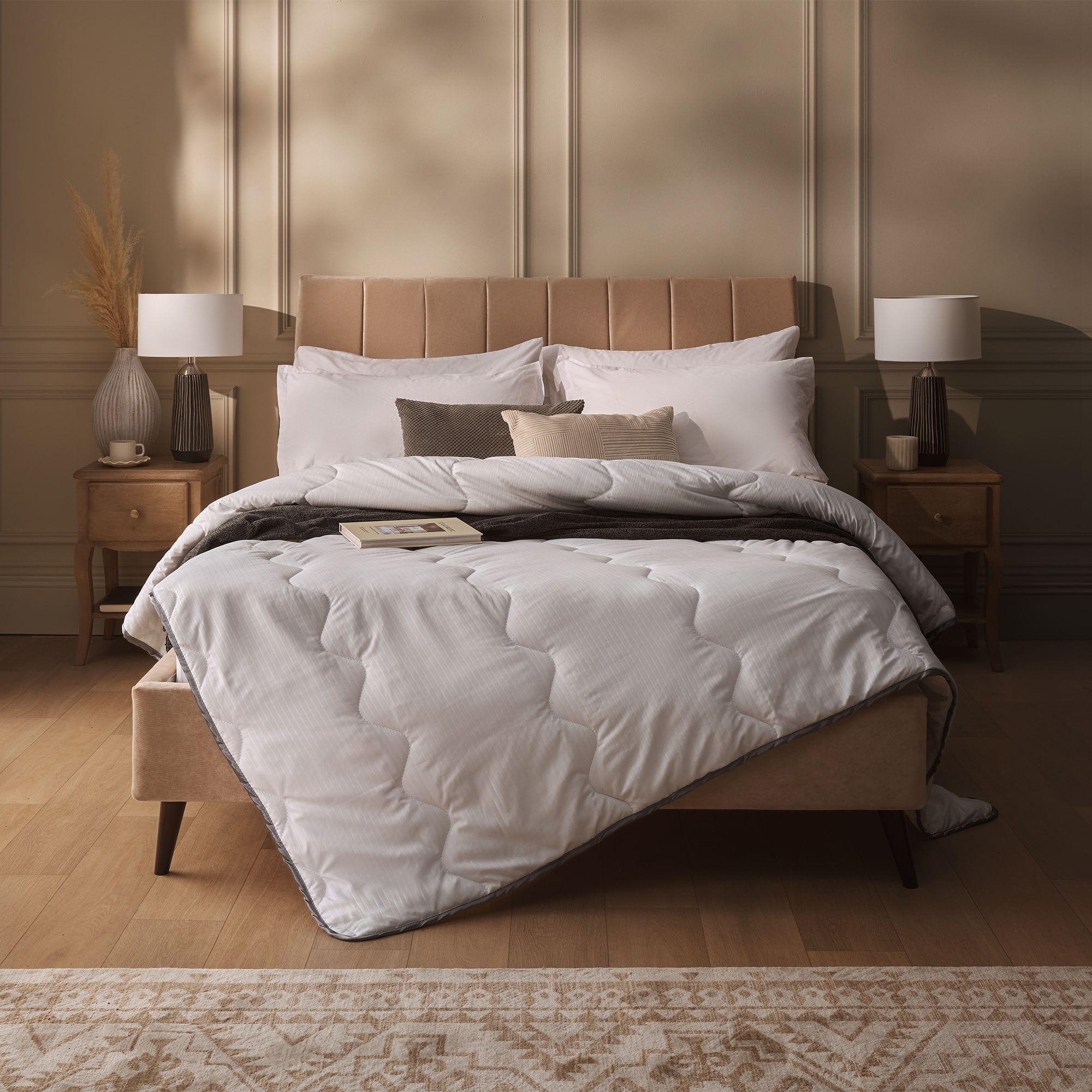 Sleepeezee Hotel Luxe 10.5 Tog Duvet-image-610339GE