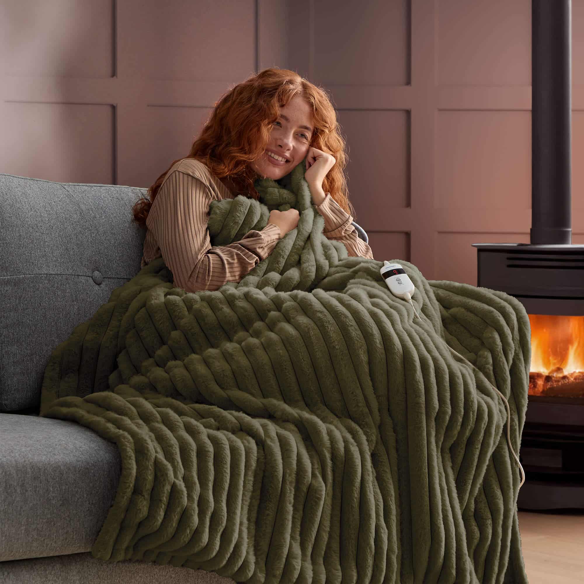 Silentnight Luxury Faux Fur Ribbed Heated Throw - Olive-image-599092GE